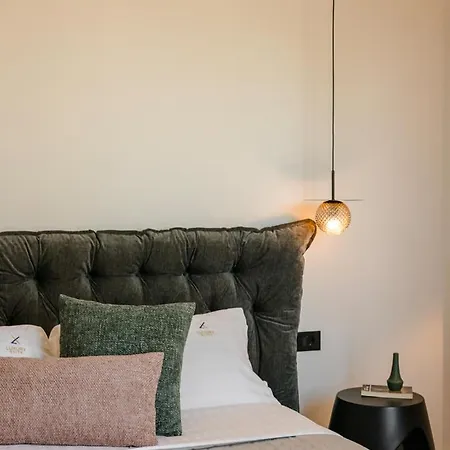 X Luxury * أرغوستولي