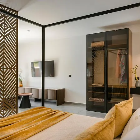 X Luxury * أرغوستولي