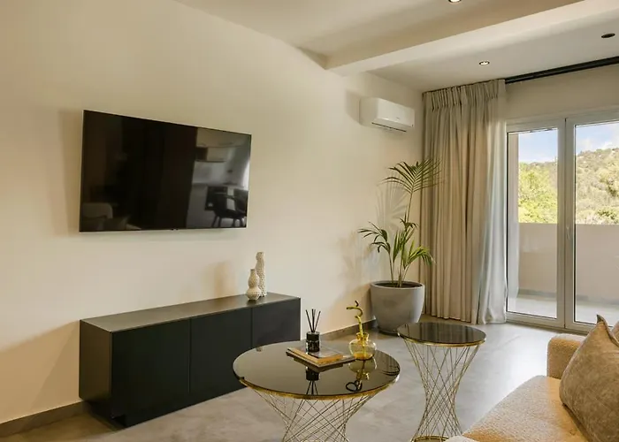 X Luxury Apartment
