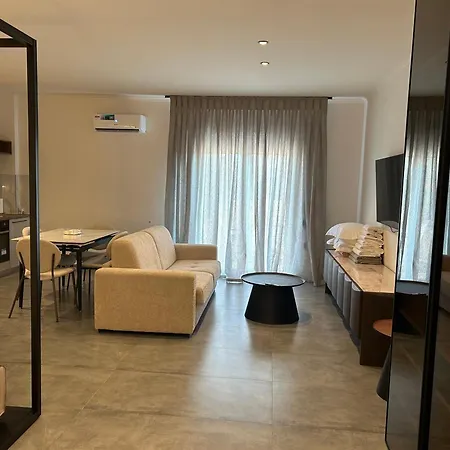 X Luxury * Аргостолион