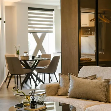 X Luxury Апартаменты *