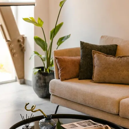 X Luxury Apartamento *