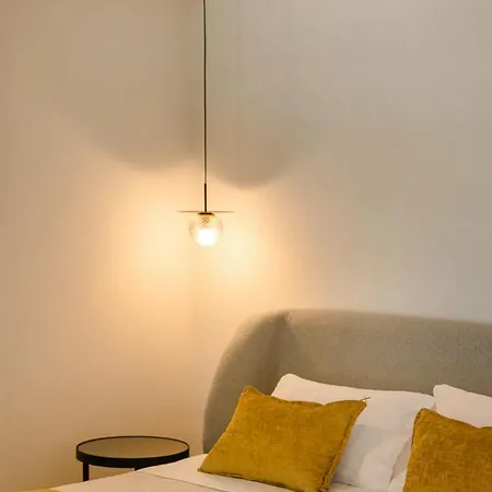 X Luxury Apartment *