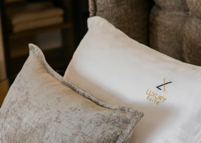 X Luxury * Argostoli (Kefalonia)